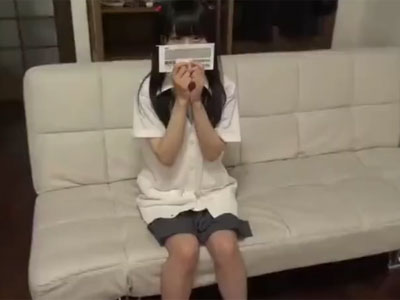 「えぇ‥撮ってるのぉ？ｗ」ロリ美少女を説得して何とか種付けハメ撮り成功