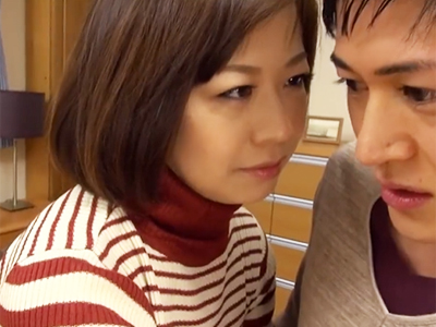 「見てたんでしょ？」オナってた叔母を目撃してしまったら痴女られて強制種付け交尾ｗ